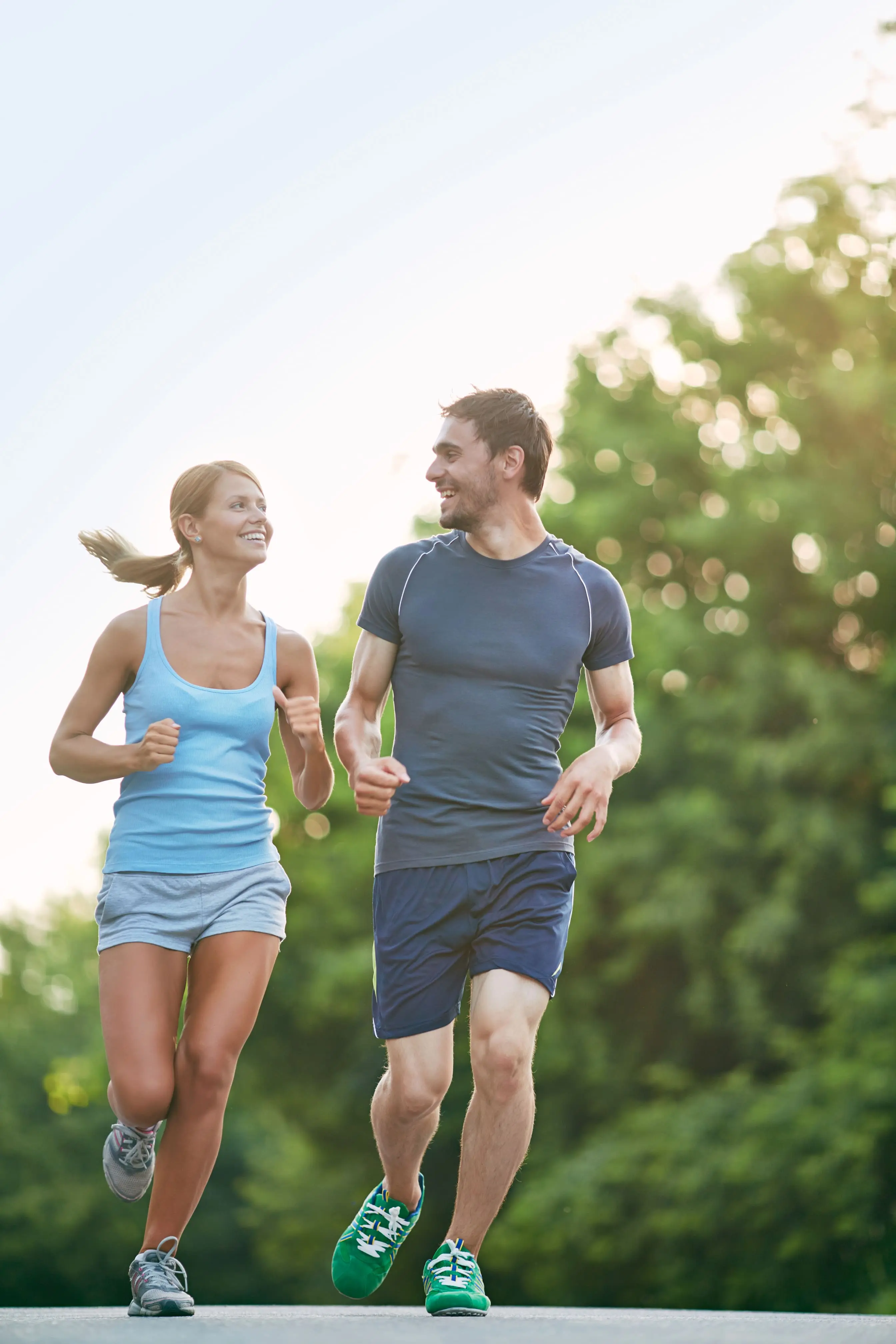 Un couple de coureurs